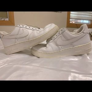 NIKE AIRFORCE 1’s 07
